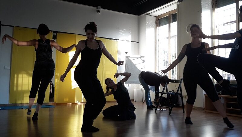 danzaterapia-artedo-roma-improvvisazione-danzamovimentoterapia